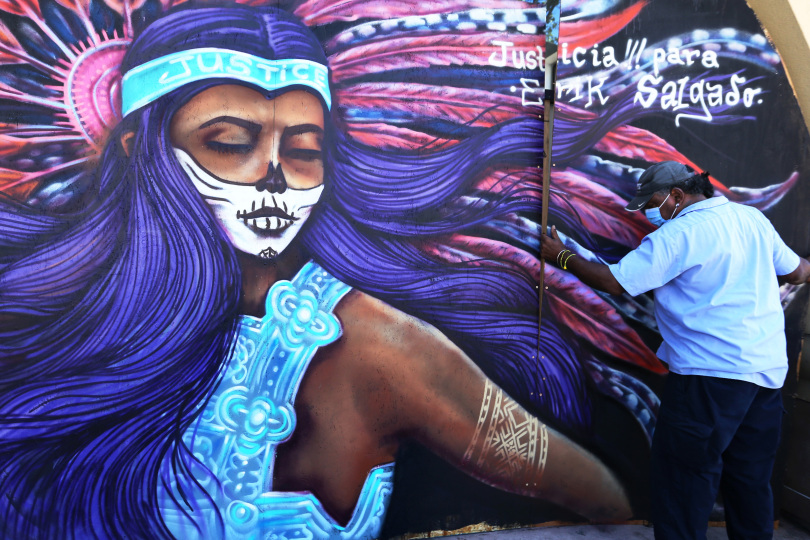 Anxiety, tears and empty streets: How coronavirus exploded among Latinx residents in Oakland’s Fruitvale district - Blog Thumbnail